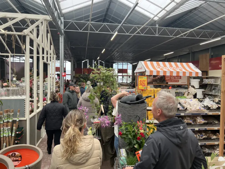 Opheffingsuitverkoop Tuindorado Wolvega