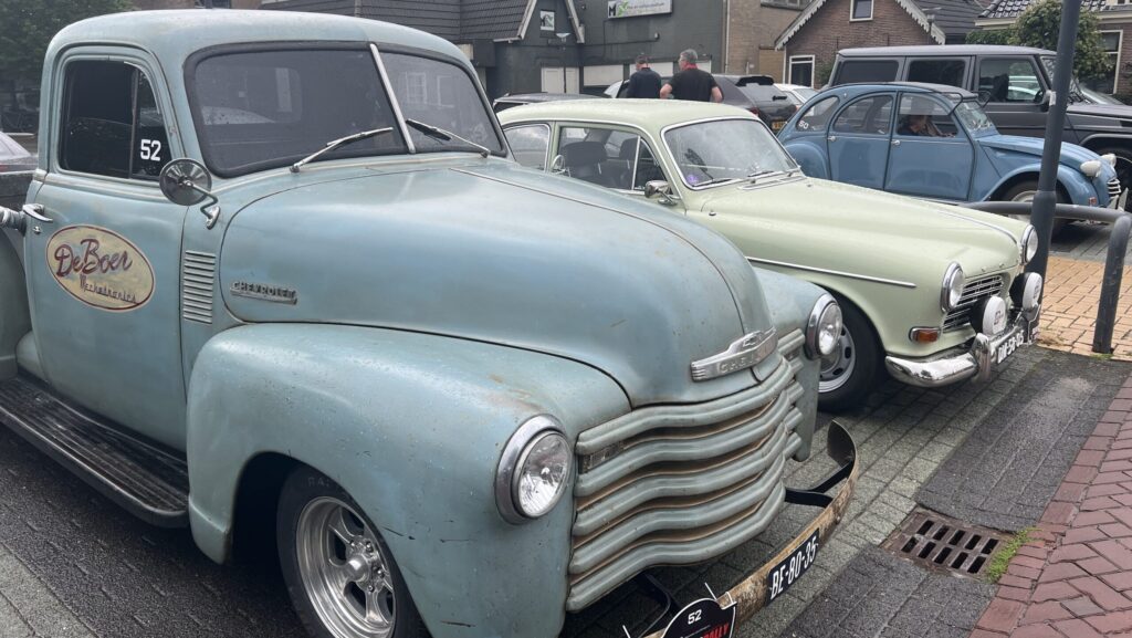 Zestig bijzondere auto's rijden de Silverlegrally