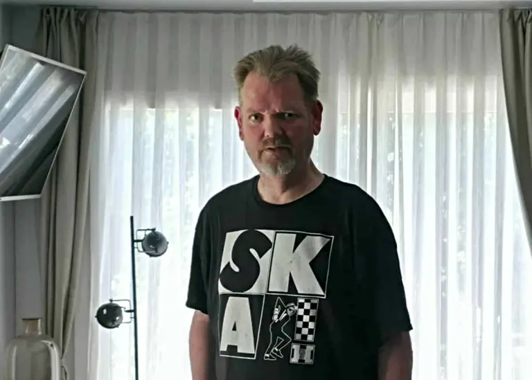 Achter de schermen: Sipko Hoogsteen leeft voor radio