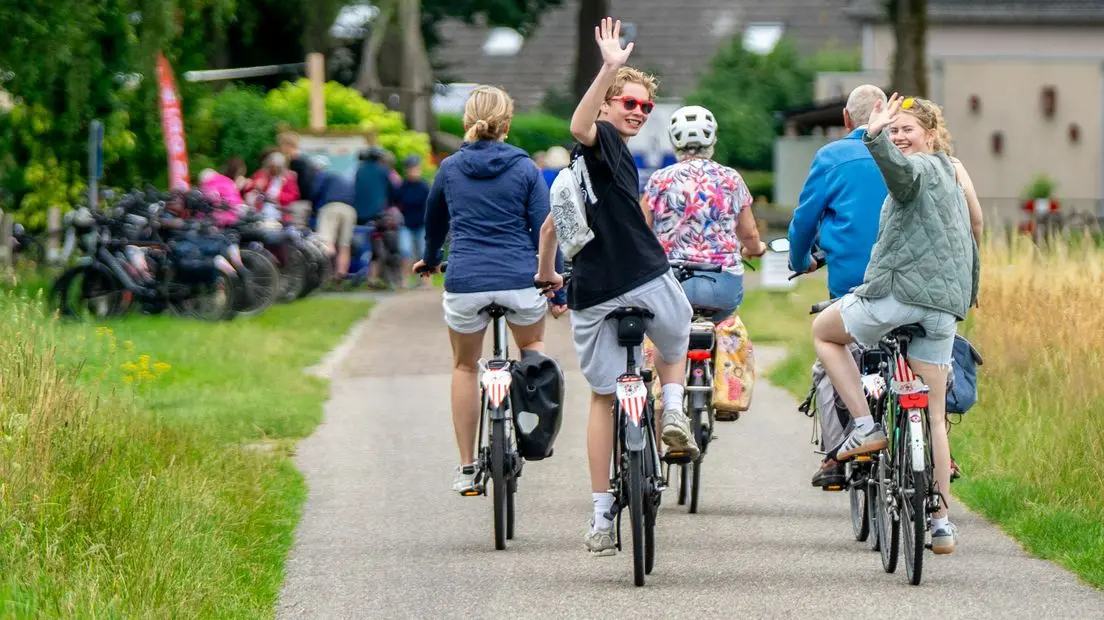 Drentse Fiets4daagse (foto- RTV Drenthe_Kim Stellingwerf)