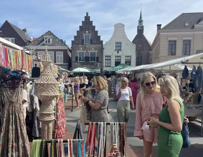 Woensdag Spaanse sferen tijdens Vestingfeest Steenwijk goes Ibiza