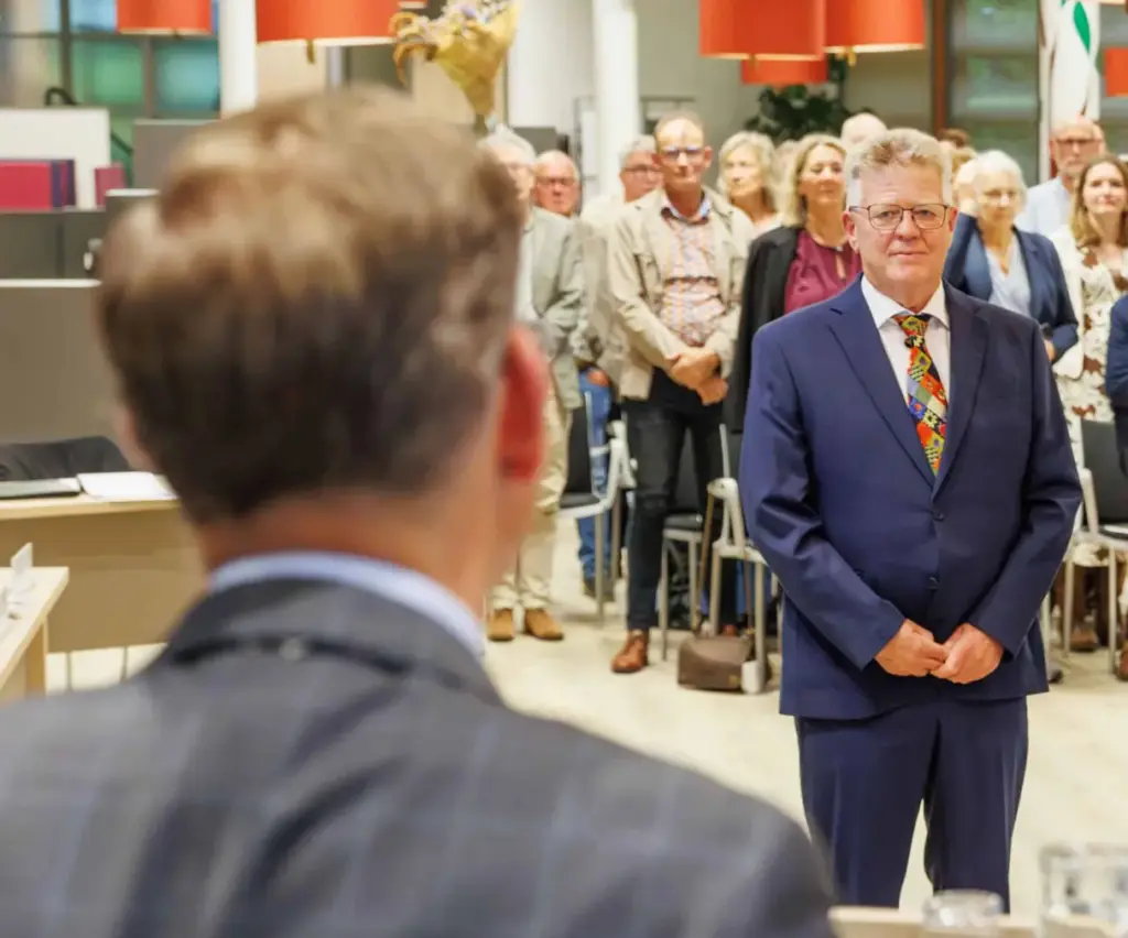 Installatie wethouder Appie Broersma gemeente-Ooststellingwerf (foto Rens Hooyenga)