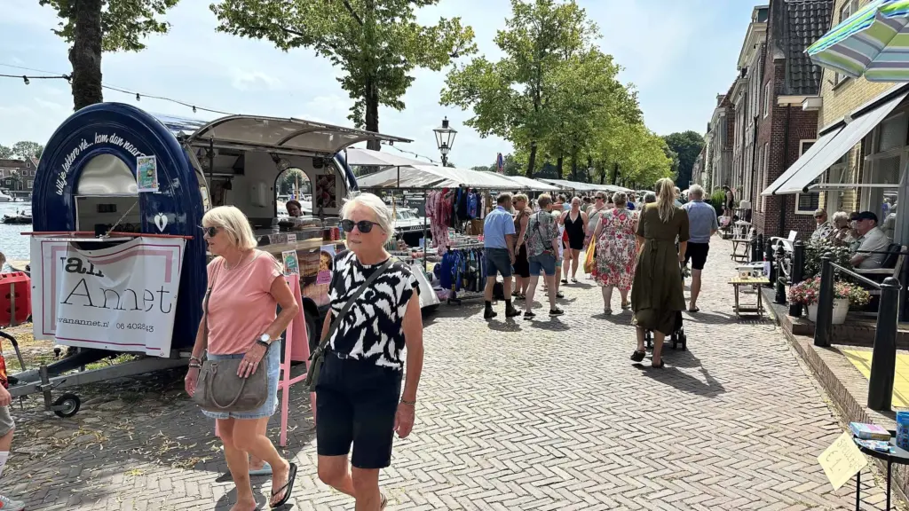 Blokzijl zaterdag volledig in teken van Noorderkade Parade