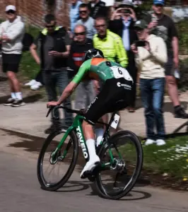 Otto van Zanden tijdens het NK voor beloften afgelopen juni in Oosterwolde (foto: Gary Hibbert).