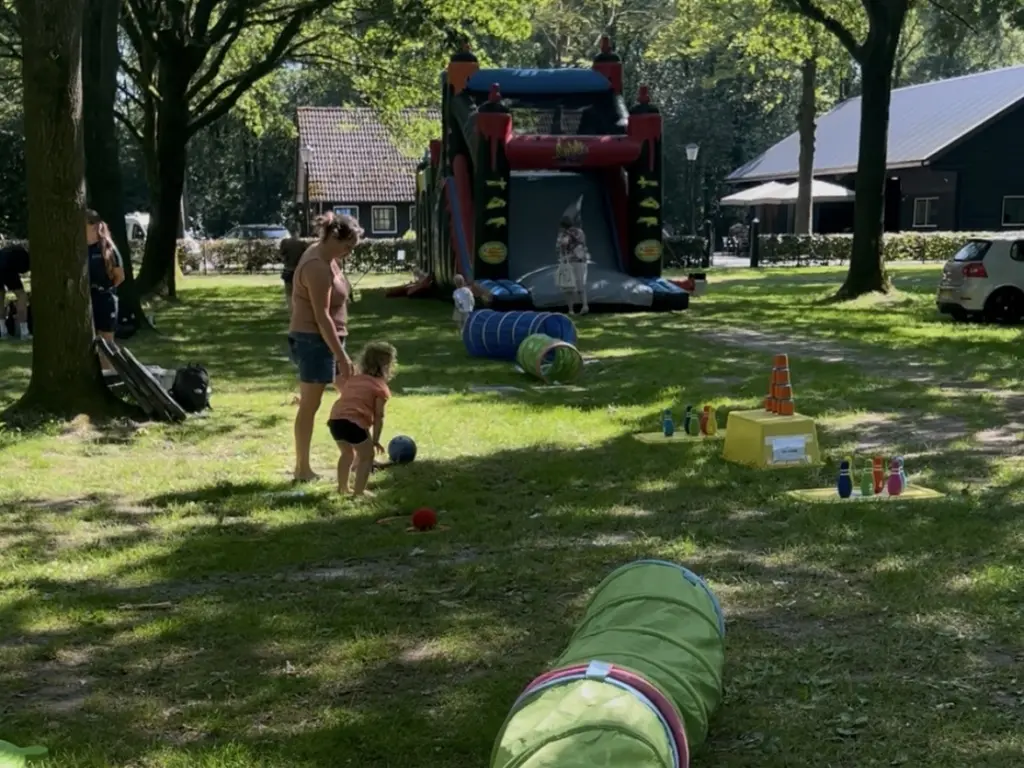 Kinderen hebben volop plezier bij Zomerchallenge