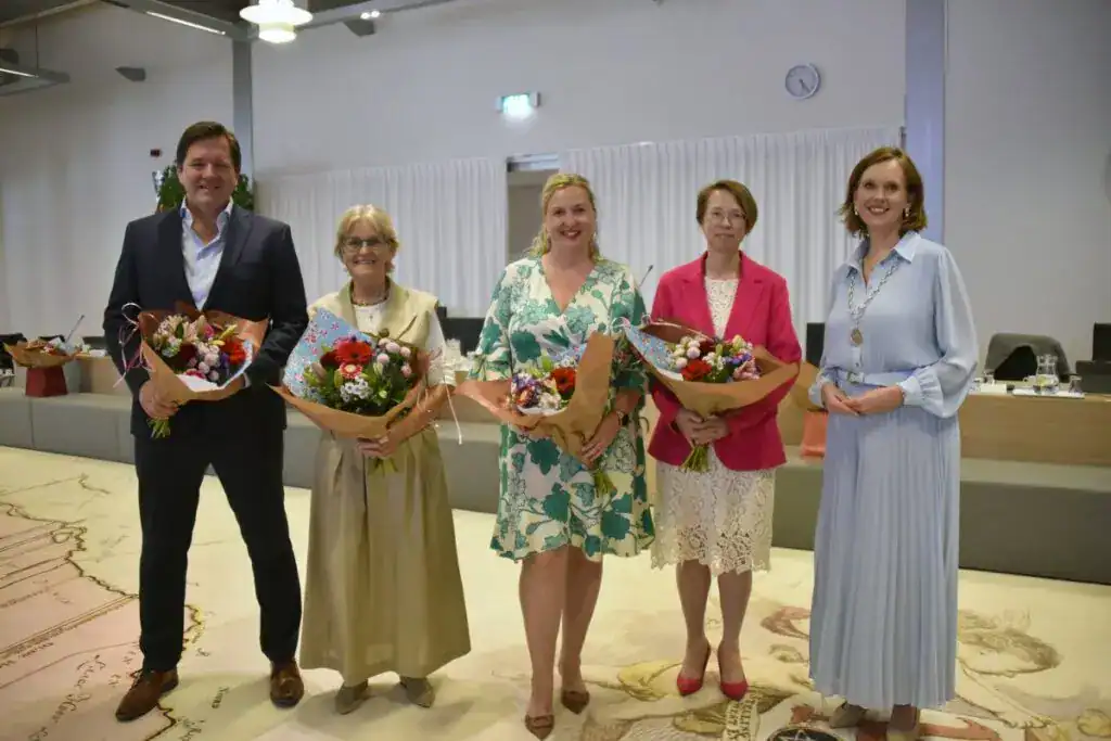 De nieuwe gemeenteraadsleden (Foto: Lenus van der Broek)