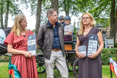 opening ruiterknooppunten met afgevaardigden uit Drenthe BTBmedia