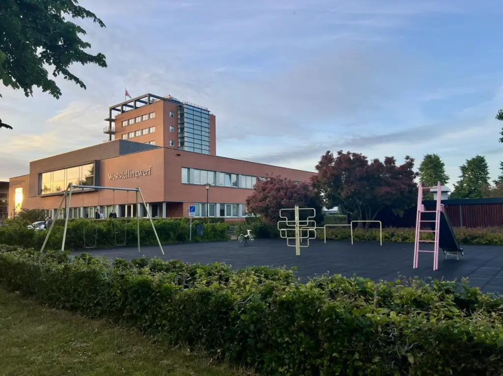 Speeltuin bij gemeentehuis Wolvega